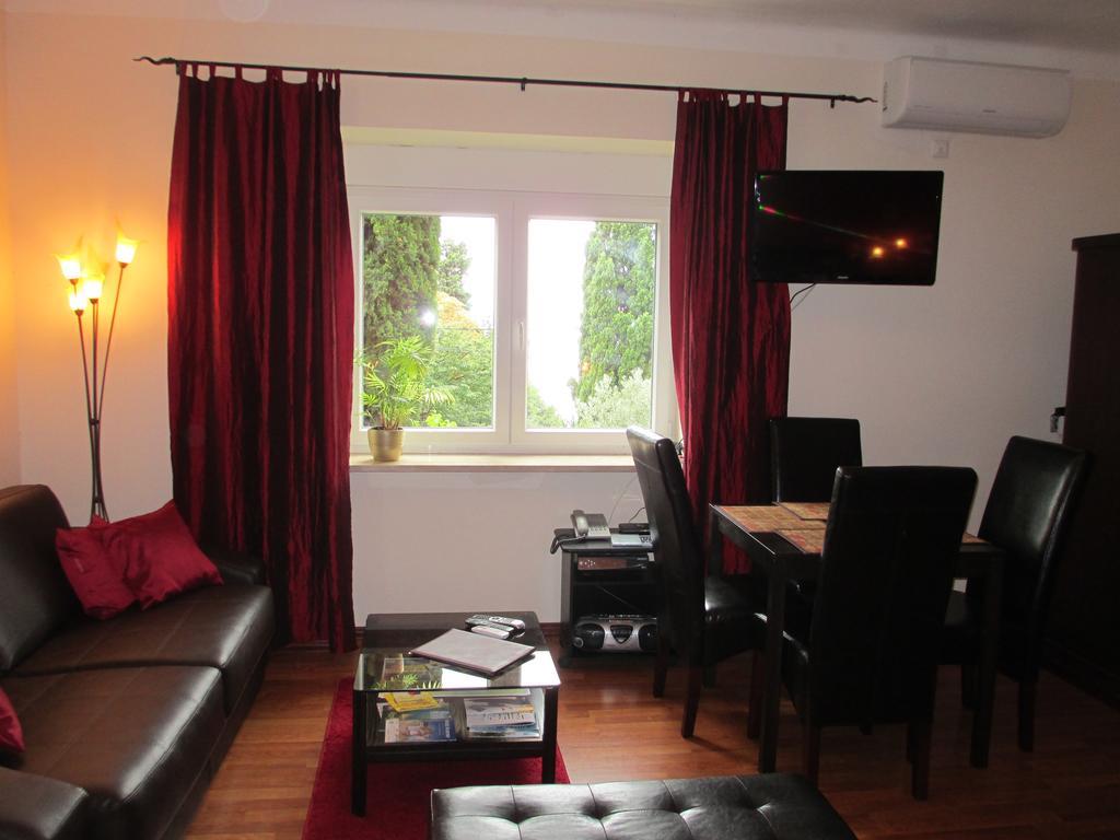 Apartment Villa Edmea Rijeka Ngoại thất bức ảnh